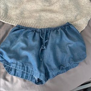 Jean-colored Flowy Shorts